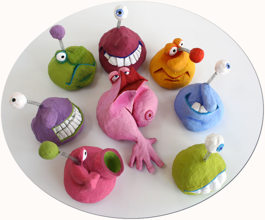 Collection d'art toys 2018 - Figurines de Karine Bracq, créatrice d'objets design en carton pâte, carton pierre et plâtre de sculpture